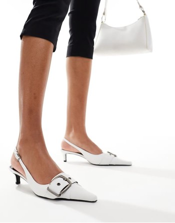 buckle heel shoes in white