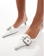 buckle heel shoes in white