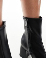 Hoist Heeled Ankle boot in Black